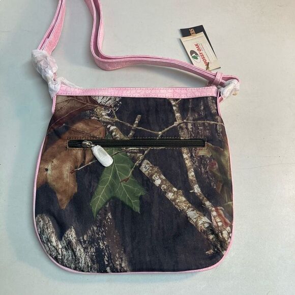 MOSSY OAK Womens Crossbody Shoulder Bag Camo‎ Pink & Brown Studded Cross NEW - Picture 8 of 9